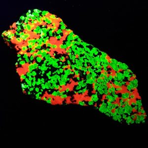 WILLEMITE FLUORESCENT SLAB 05